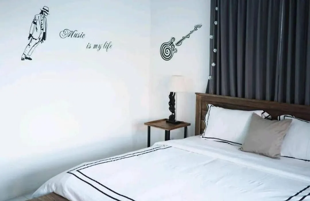 Villa Music-1