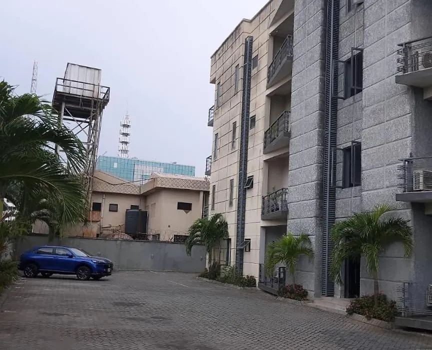 Enzo Apartments, Suites & Pods-1