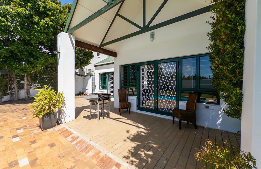 Paradyskloof Home-1