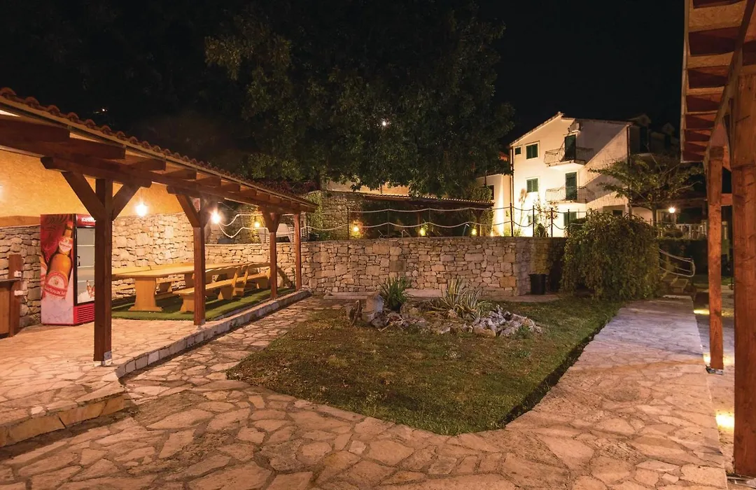 Lovely Home In Podstrana-1
