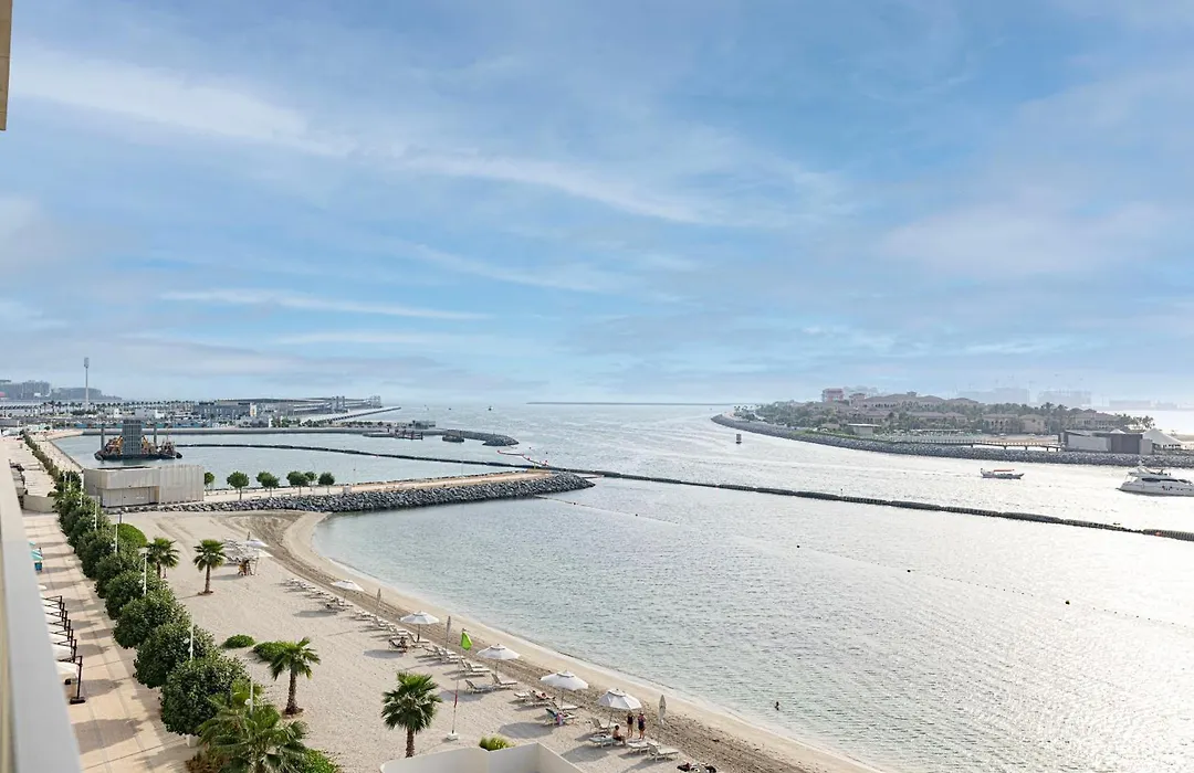 Lux Spacious 1 Bedroom - Beachfront And Seaview-1