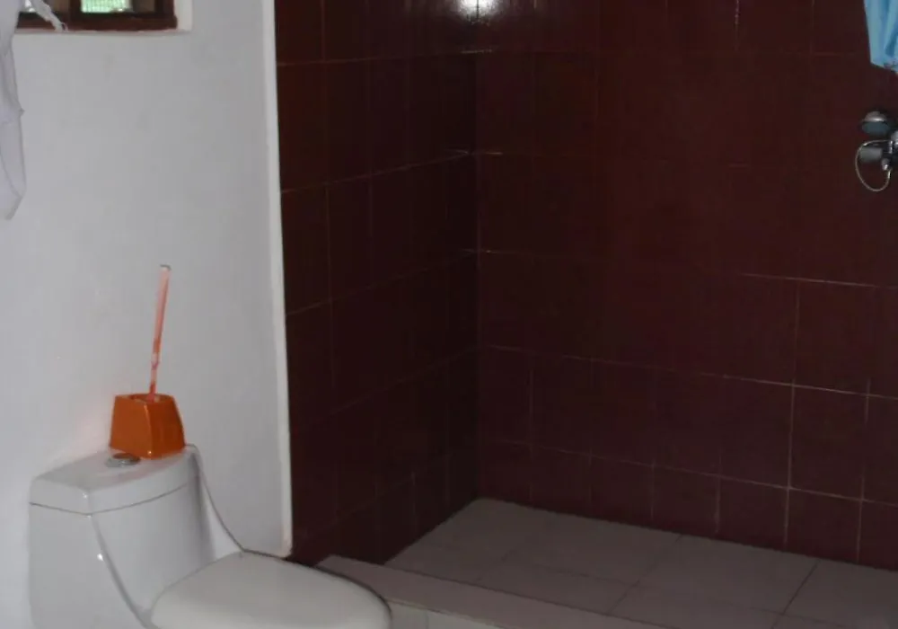 Ramblers Dive Hostel-1
