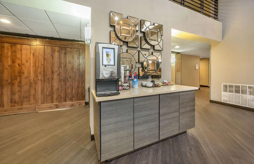 Best Western Plus North Las Vegas Inn&Suites-1