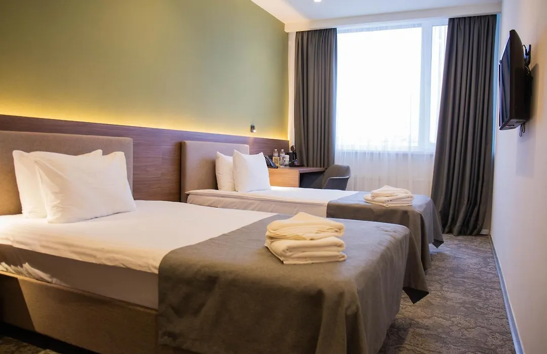 Small Hotel-1