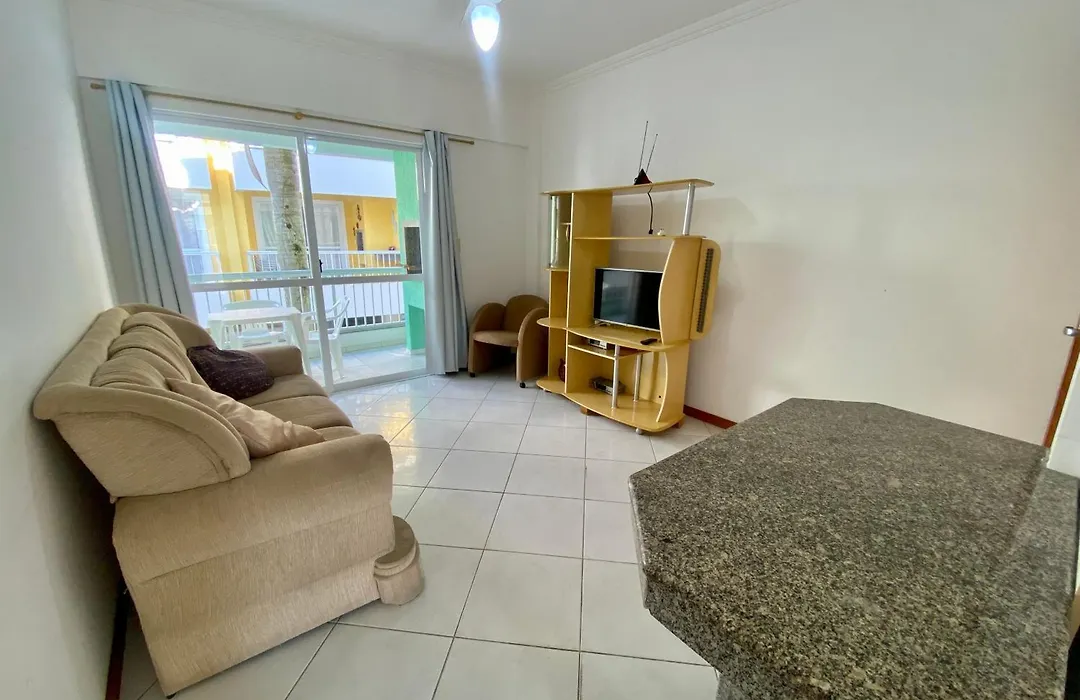 Apartamento Em Bombas 2 Dormitorios-1