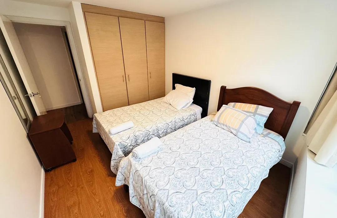 Departamento Amplio Para Familias, De Lujo 3 Habitaciones, 4 Banos, 6 Camas, 10 Personas, Wifi, 2 Parqueaderos Republica De El Salvador Plaza Kendo-1