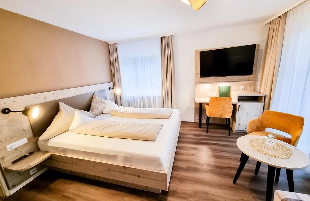 Hotel Landhaus Waldesruh-1