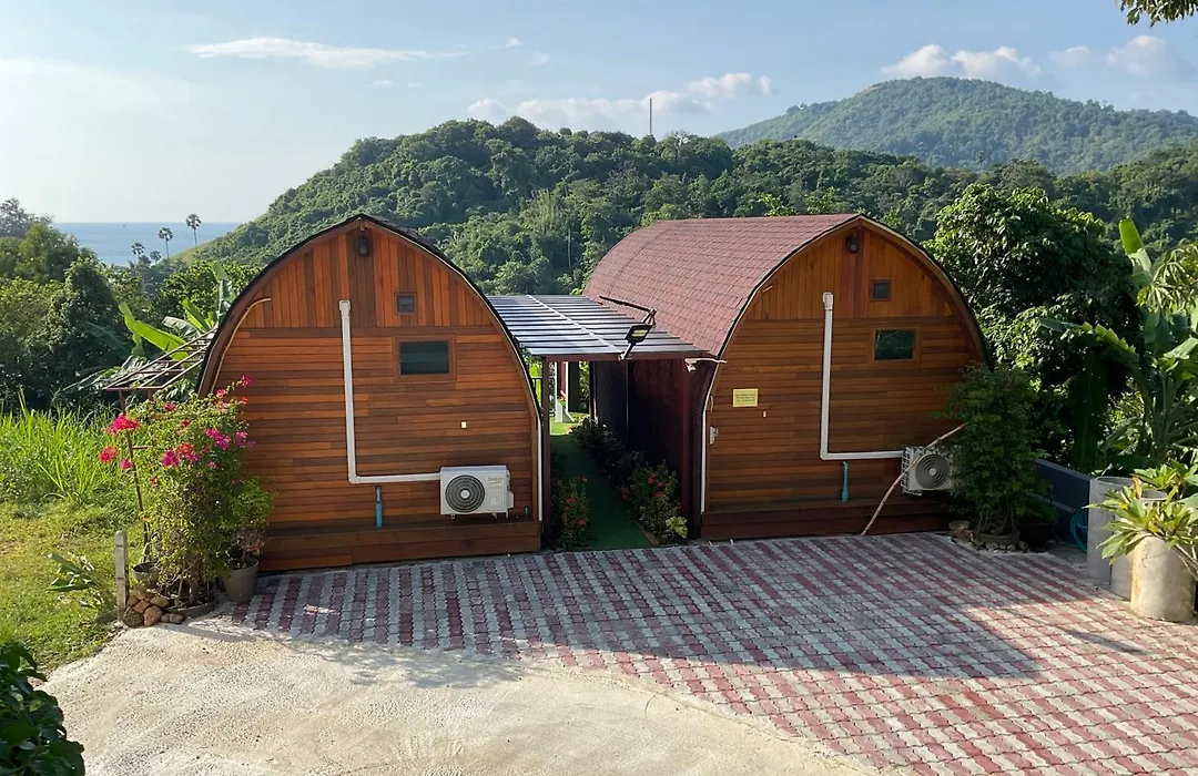 Seaview Eagles Nest Cabins-1