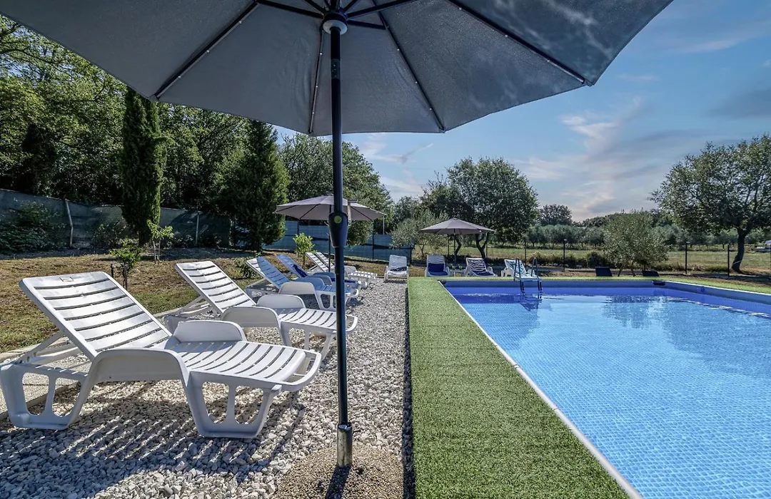 Holiday Home In Medulin With Terrace, Air Conditioning, Wifi, Washing Machine 5158-3-1