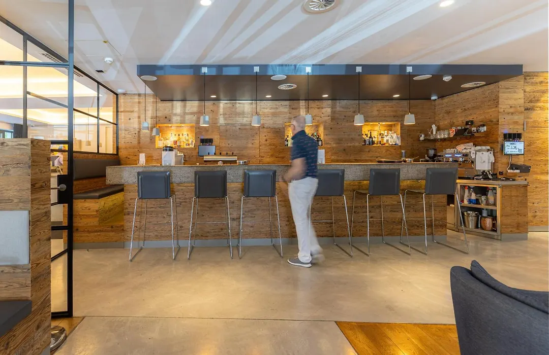 Bayer 89 VI Vadi Hotel-1