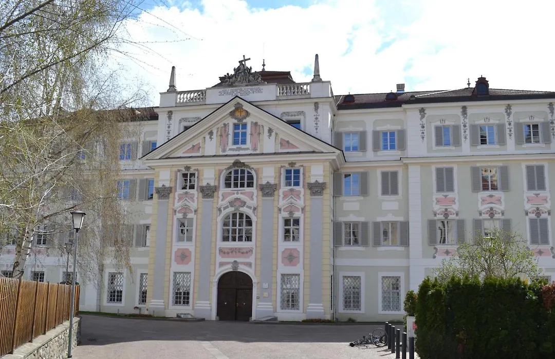 Priesterseminar Brixen-1