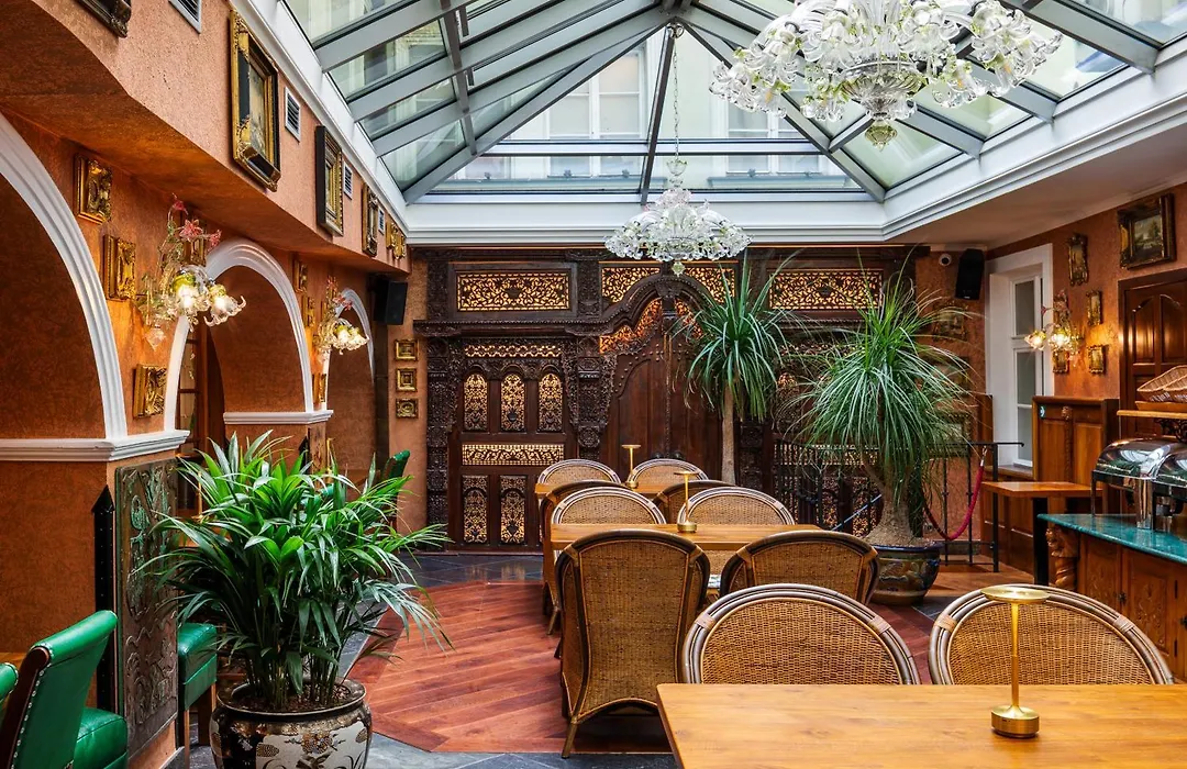 Hotel U Zlateho Stromu Prague By Bhg-1