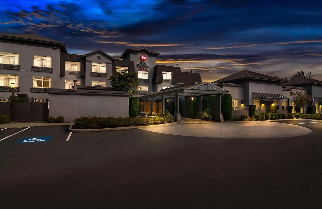 Best Western Plus Pitt Meadows Inn & Suites-1