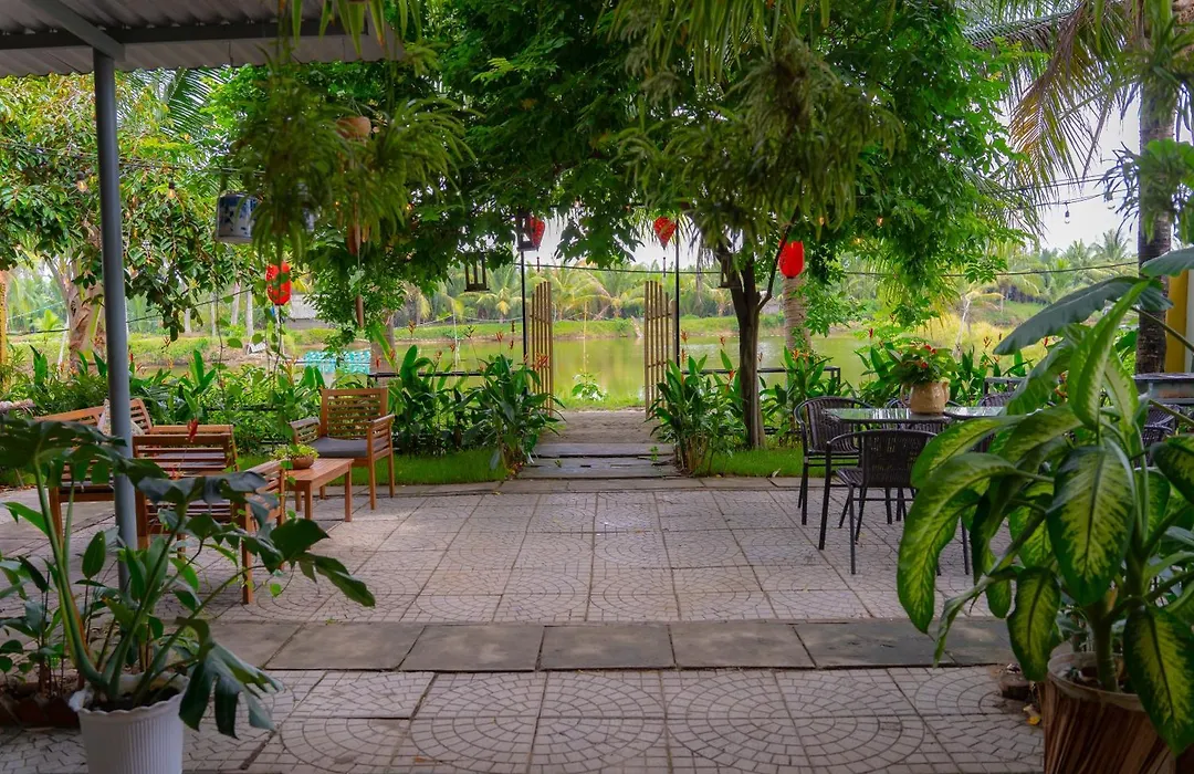 Laoxao Lakeview Homestay-1