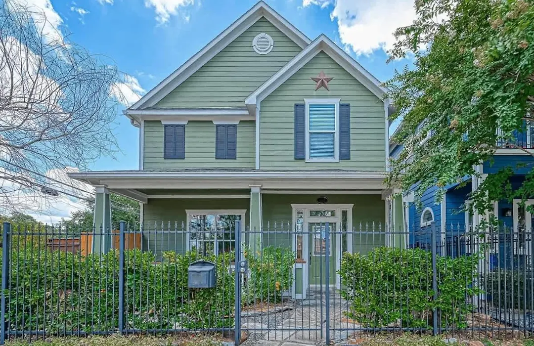 Charming 4Br Holiday Home In Houston Heights-1