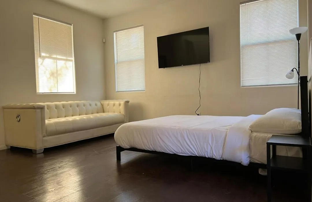 Extended Stay 3 Or 4 Beds Cozy Smart Home Living-1
