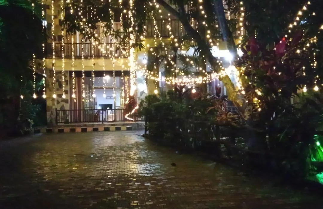 Little Rose Inn-1