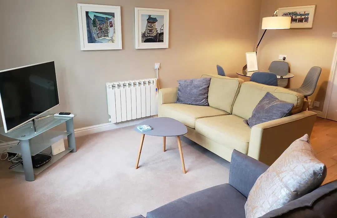 Bowness On Windermere, Excellent Apartment For 4 With Parking-1