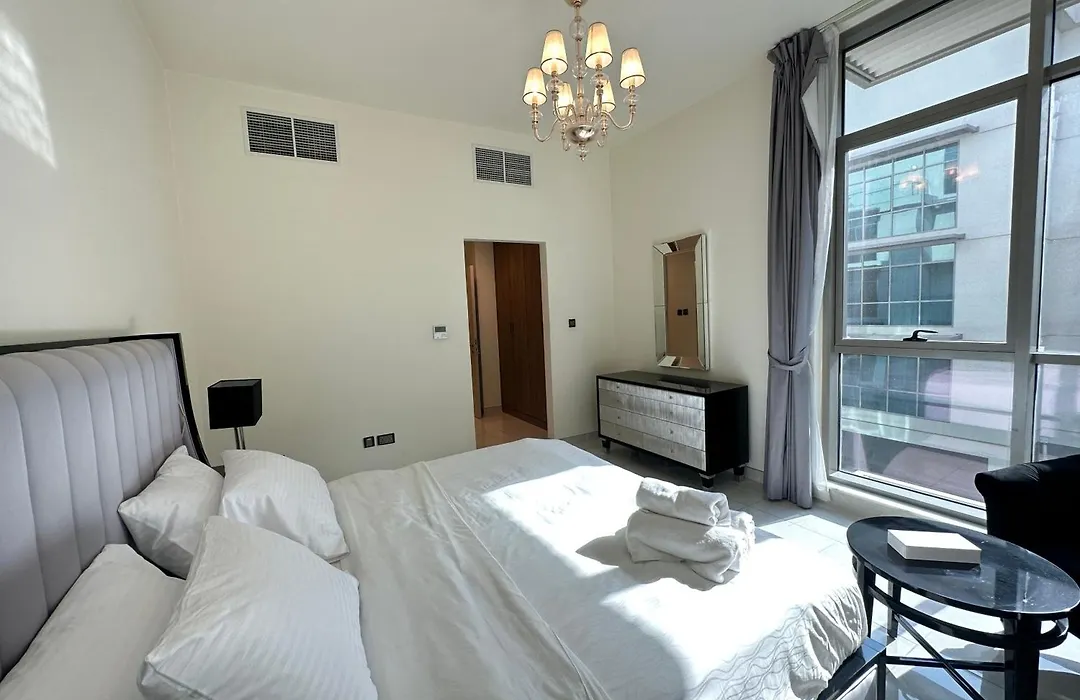 Stunning 1-Bedroom In The Polo Residence, Meydan-1