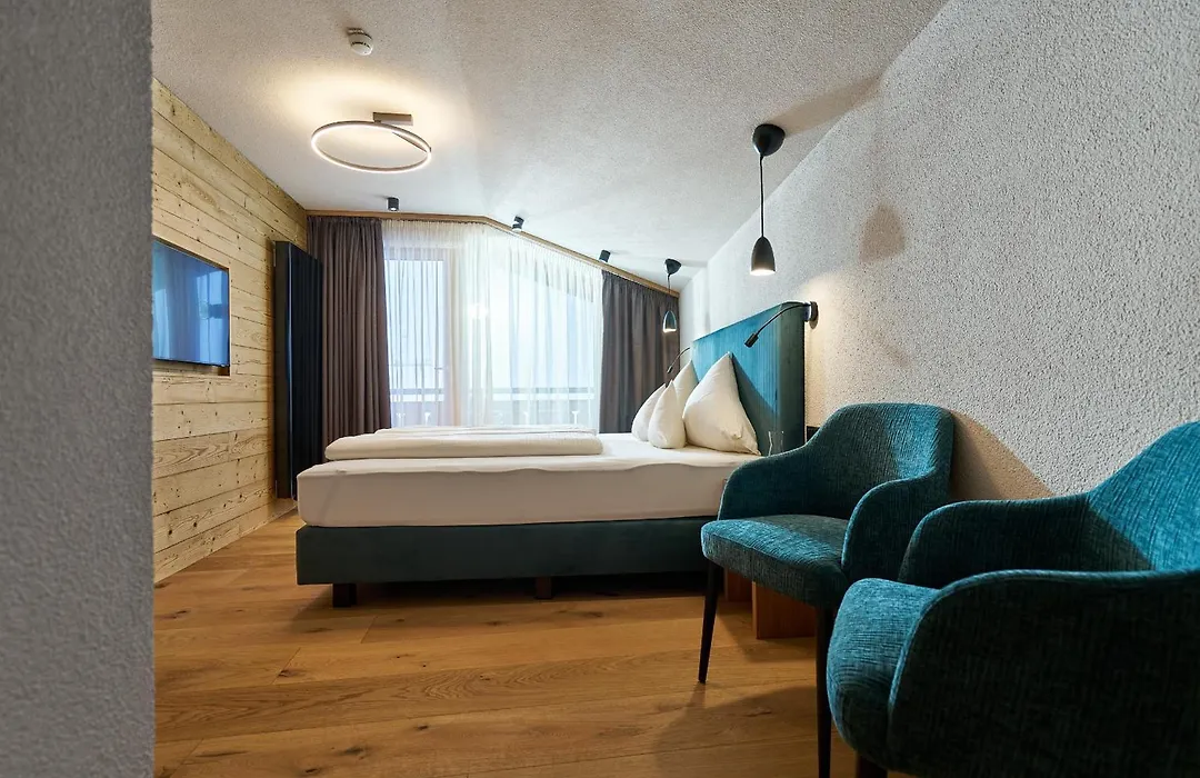 Hotel Stern-1