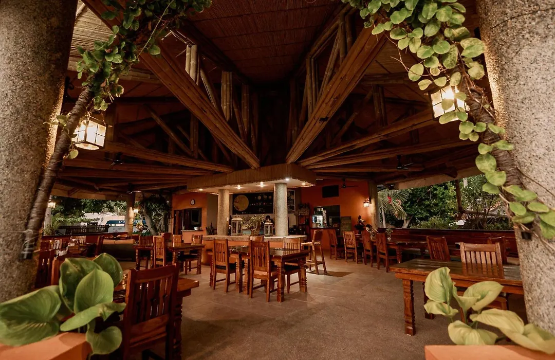 Polaris Beach&Dive Resort Inc-1