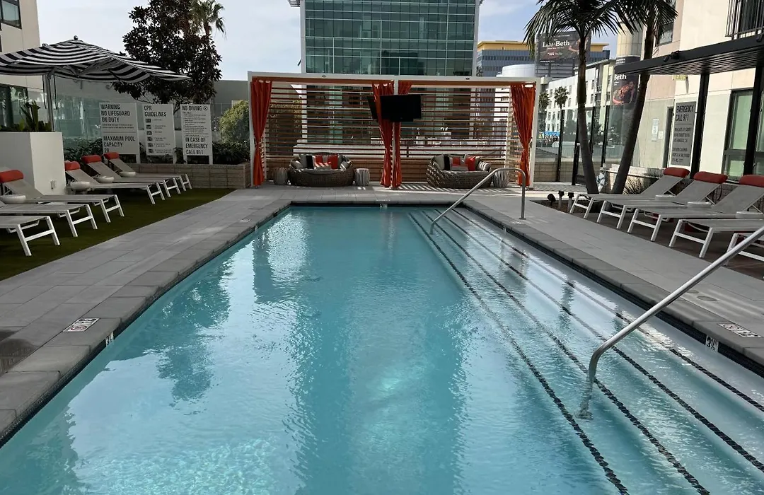 Wallace Luxurious-1