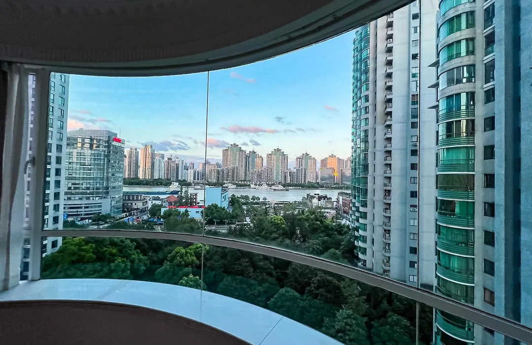 Eastern Hub - Bund Branch Simply Luxurious 4 King Beds, Big French Windows with Bund Views-1