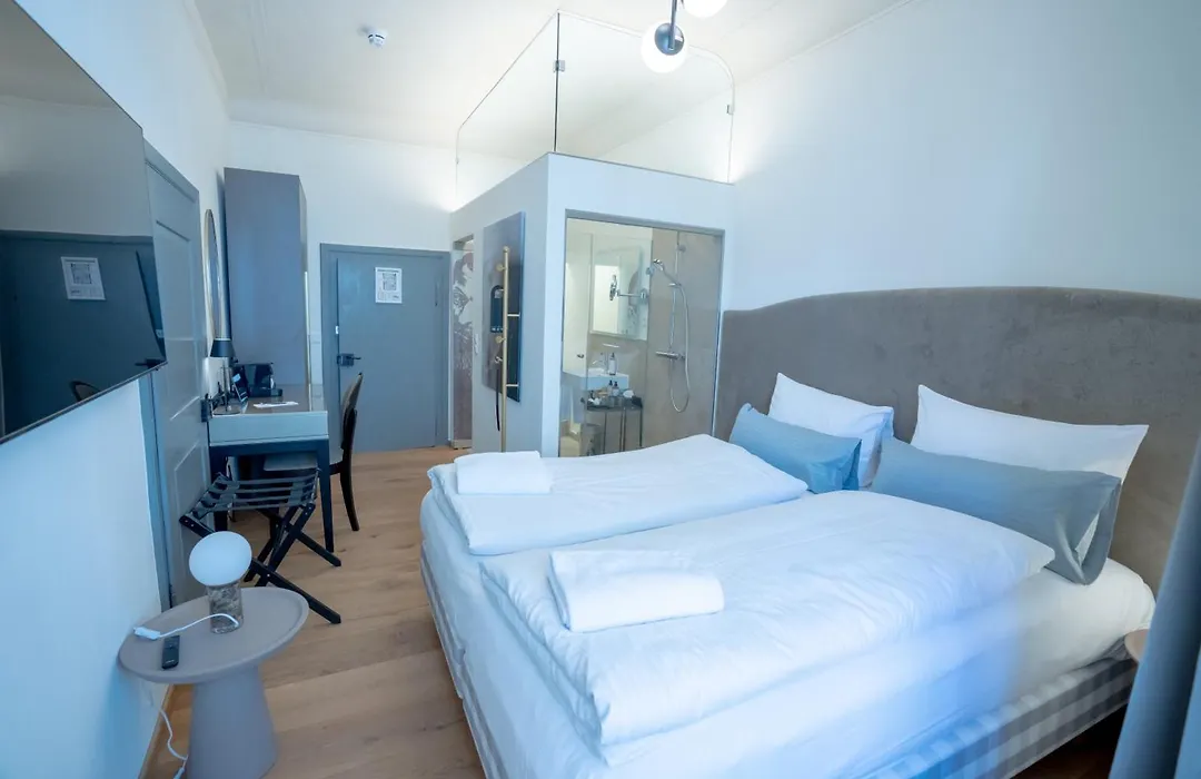 Maxim Suites By Elias Holl-1