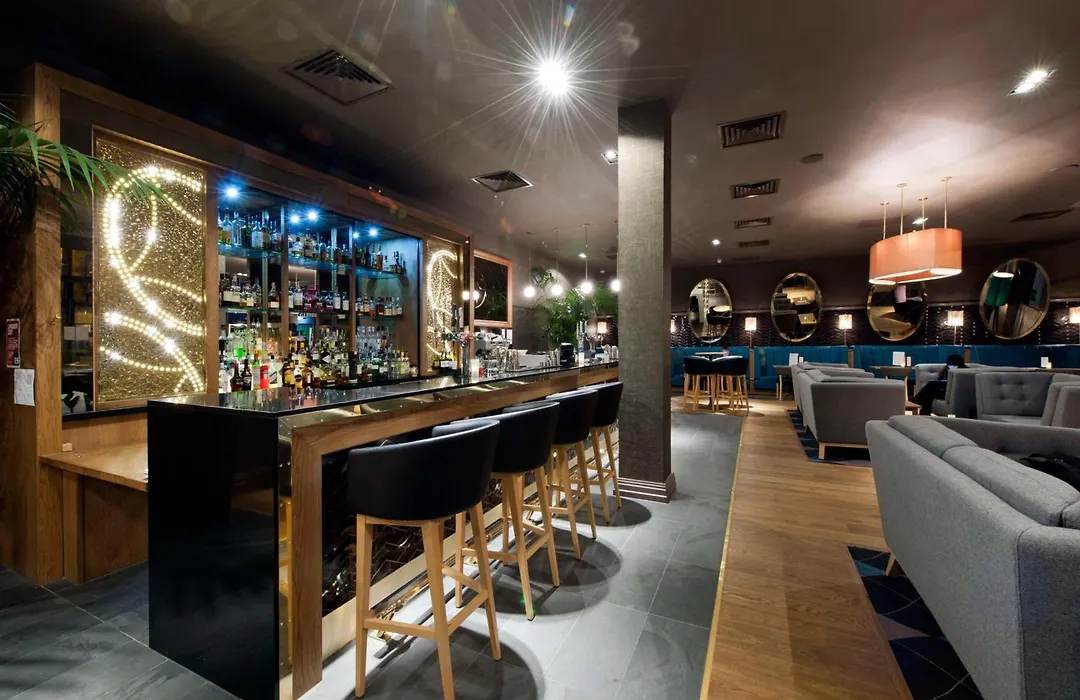 Doubletree By Hilton Edinburgh City Centre-1