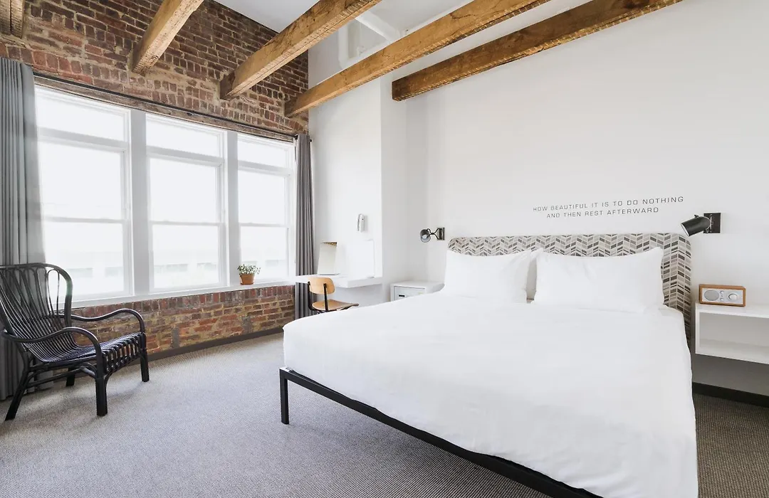 Hotel Hive-1