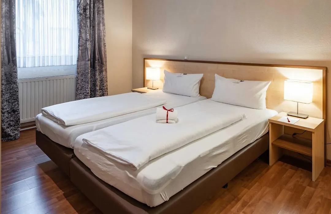 Astoria Easy Hotel Essen-1