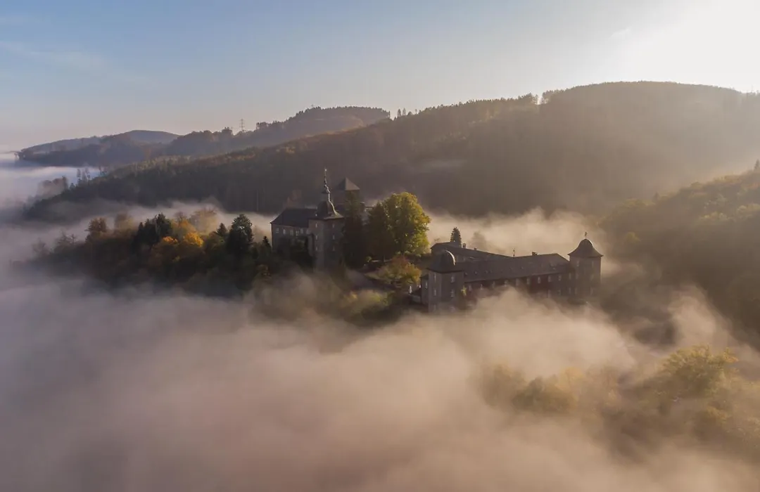 Hotel und Restaurant Burg Schnellenberg-1