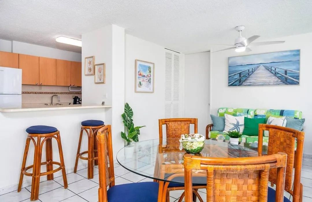 Spacious Beachfront Condo 2Br With Stunning Views-1