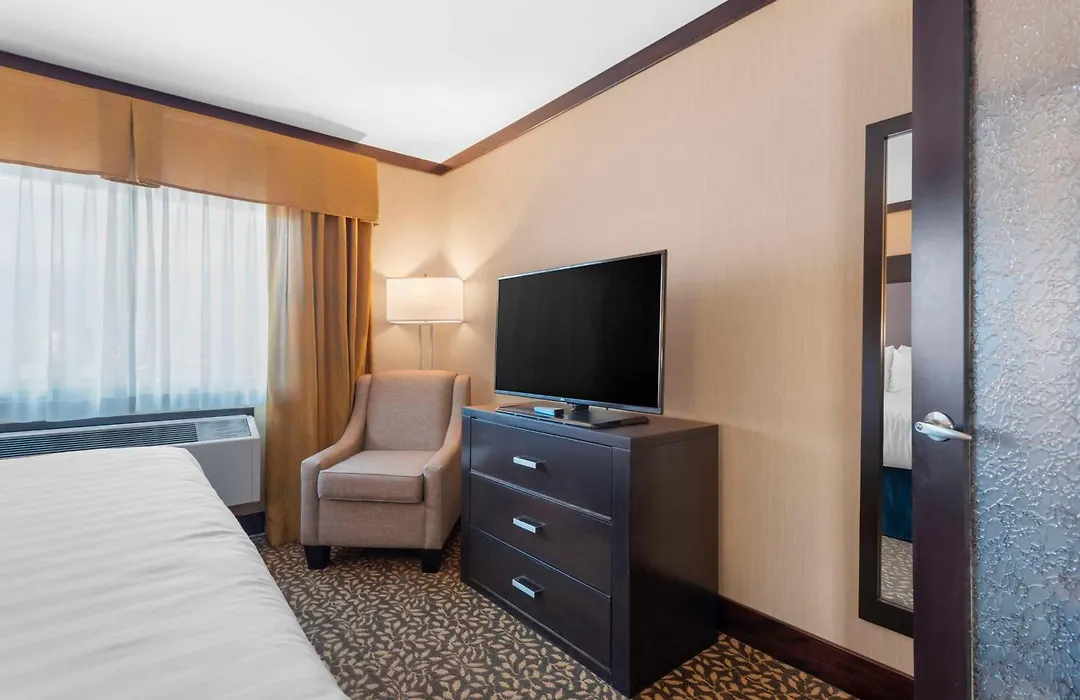 Best Western Plus Fernie Mountain Lodge-1