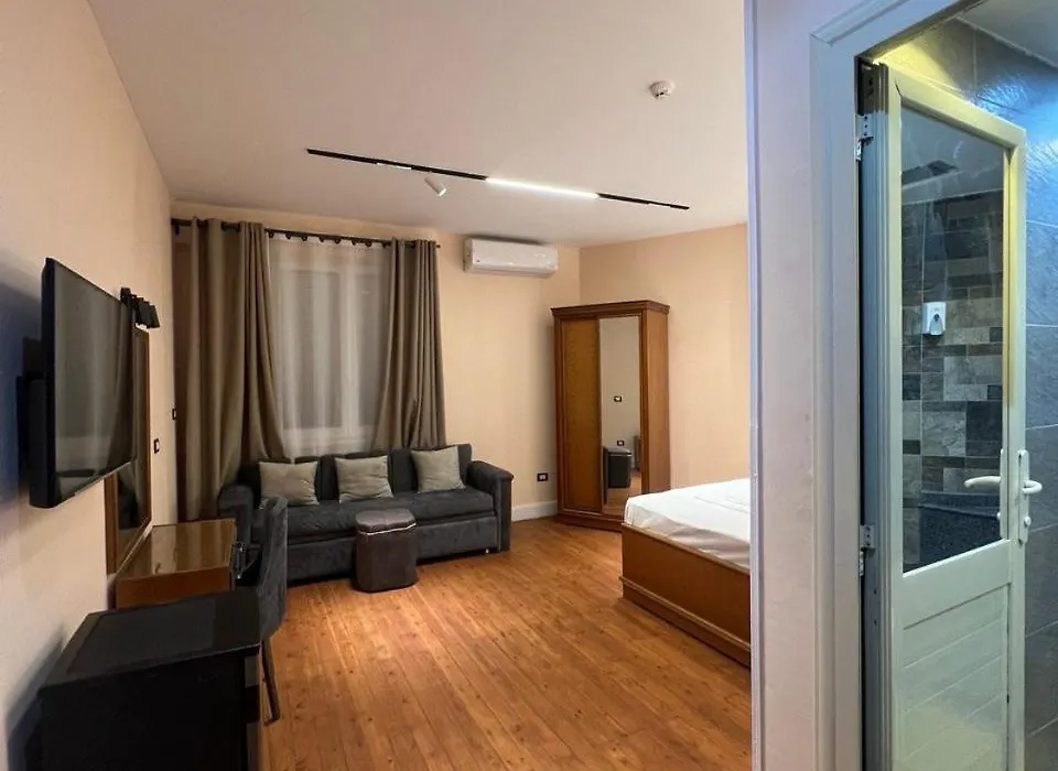 Space Room-1