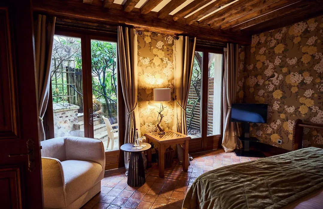 Relais Bernard Loiseau-1