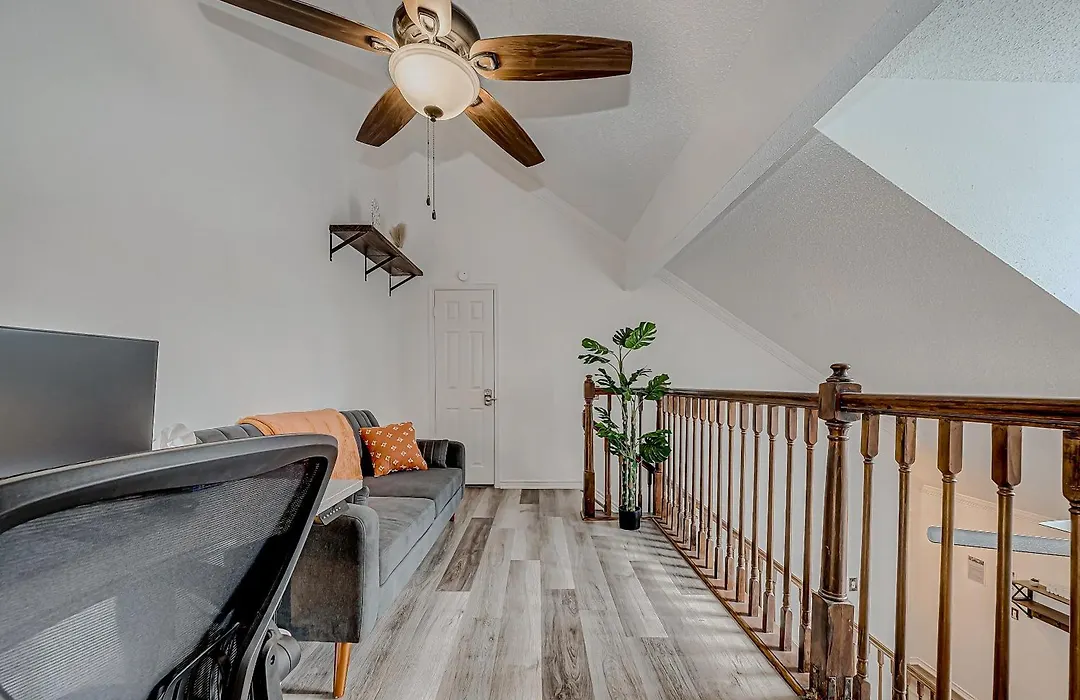 Upscale 1Br Condo In Med Center-1
