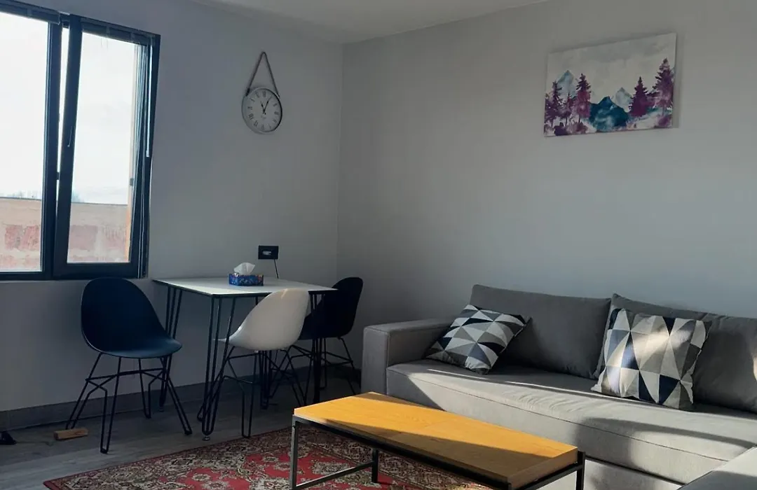 Aparan Guest House-1
