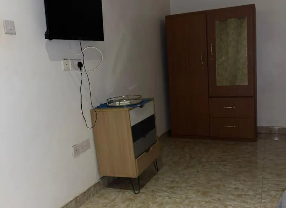Best Bed & Breakfast - East Legon , Adjiringanor-1