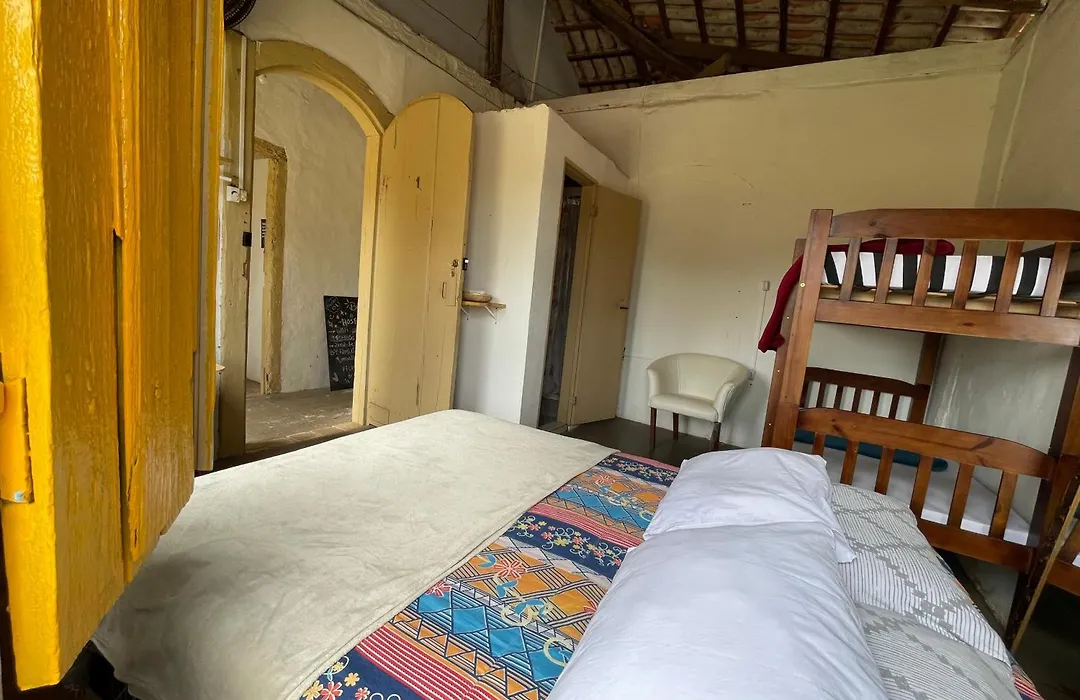 Hostel Da Lu E Hospedagem Fatima-1