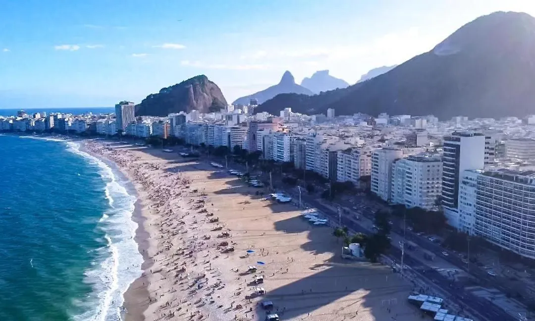 Seu Ap Na Quadra Da Praia-1