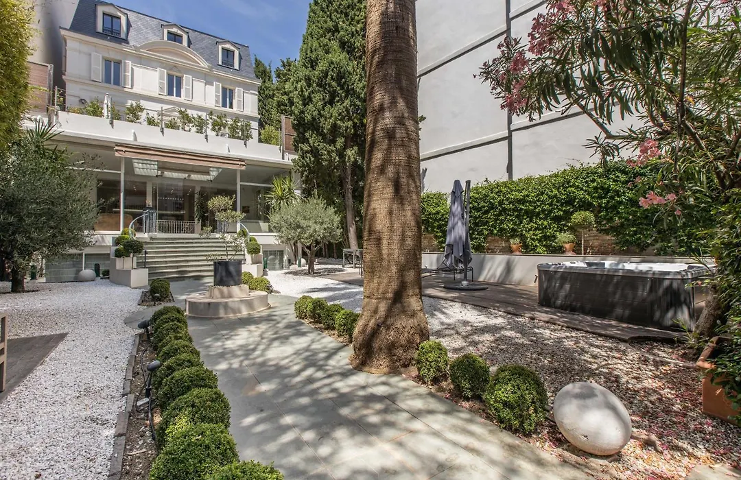 Heart Of Cannes Luxury Stay - Steps From Beach & Palais-1