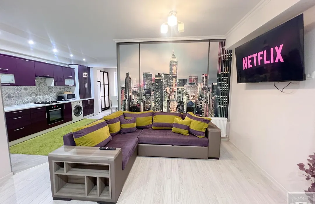 Renthouse Apartments Deep Purple-1