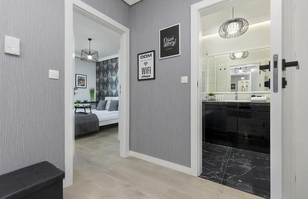 Podgorze Lipska Pet-Friendly Apartment With Balcony And Parking By Renters Prestige-1