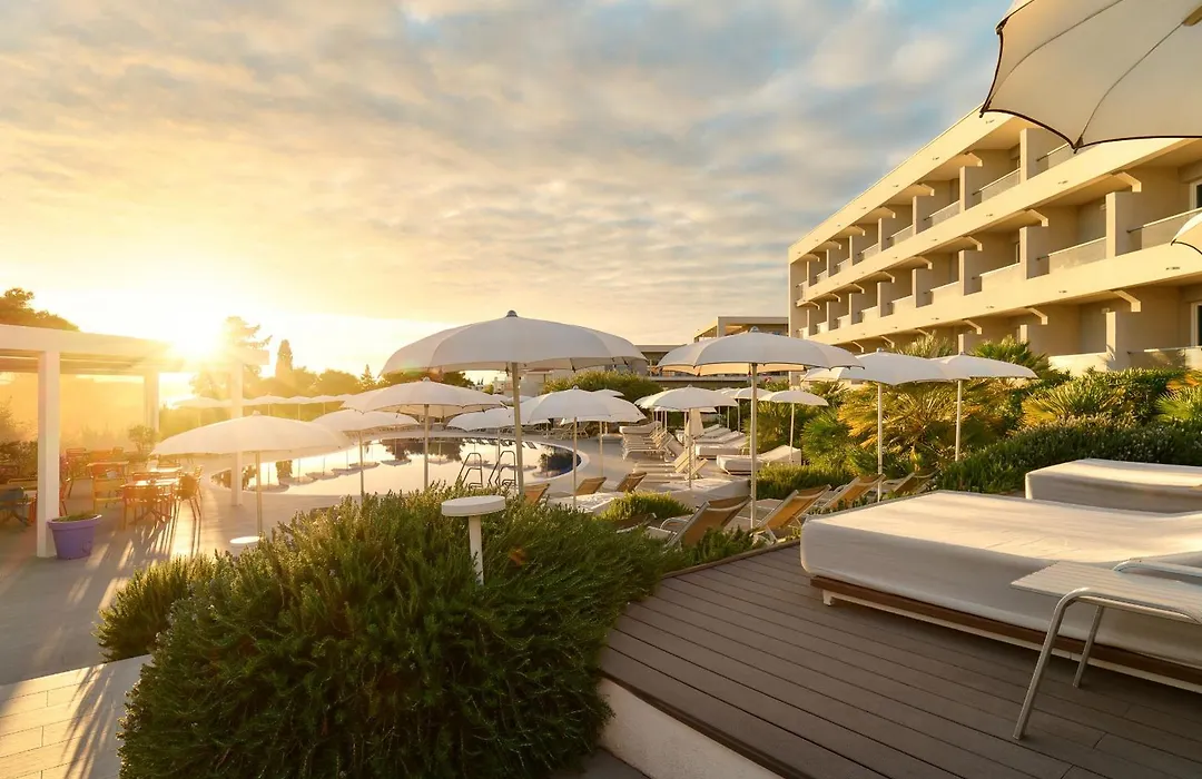 Pharos Hvar Bayhill Hotel-1