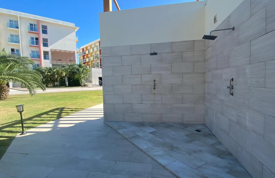 Modern Ocean And Airport View Condo In Maho, Pool, Gym, Walk To Maho Beach,Mullet Bay, Dinning, Night Life-1