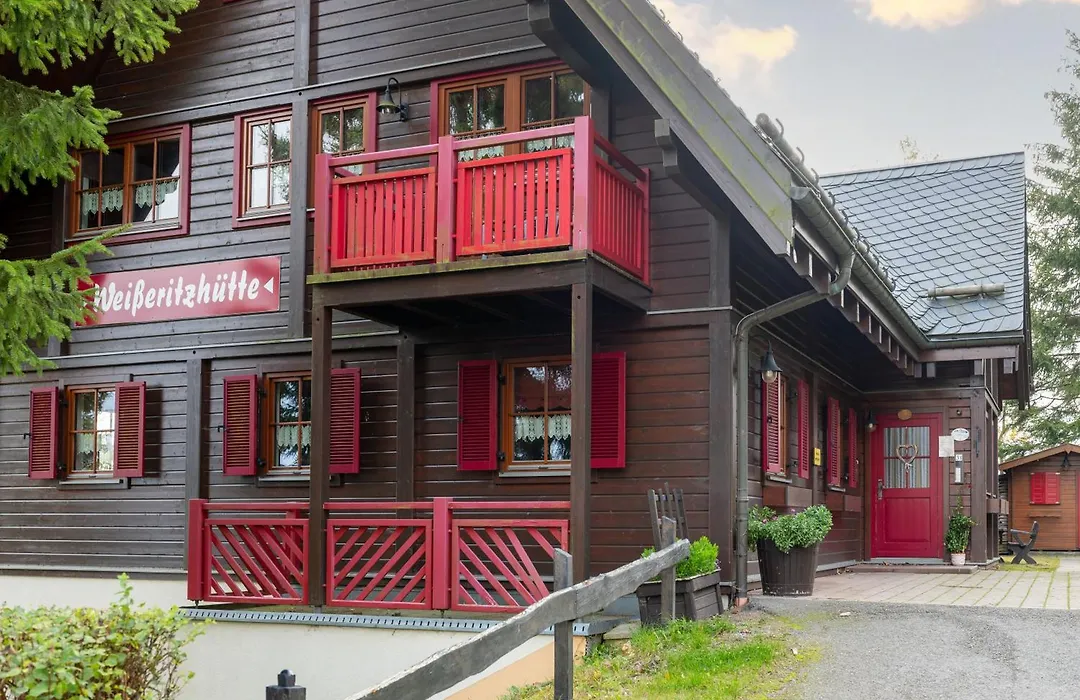 Ferienanlage Zum Silberstollen 2 Häuser am Berg Polderhof und Weißeritzhütte-1