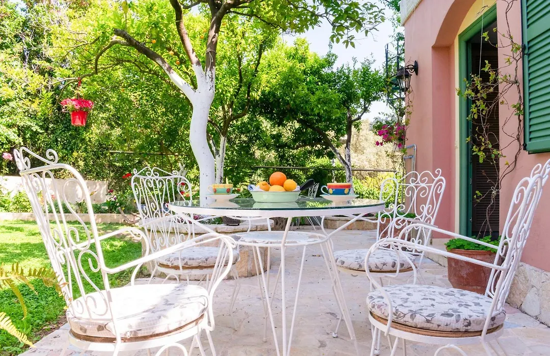 Dimitra'S Garden - Holiday Apartments-1