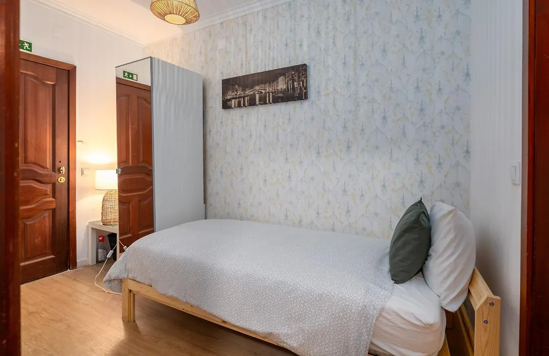 Renovated Feb25 Clerigos Cozy Balcony With Self Check In-1