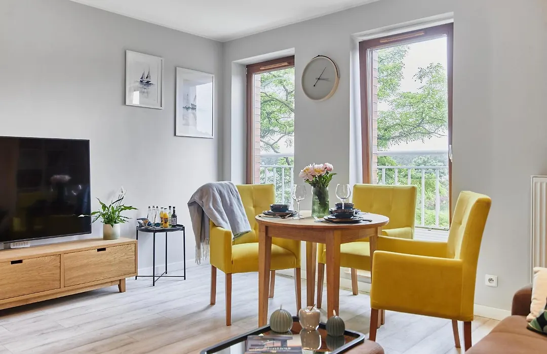 Golden Hour Apartments- Platan 16-1